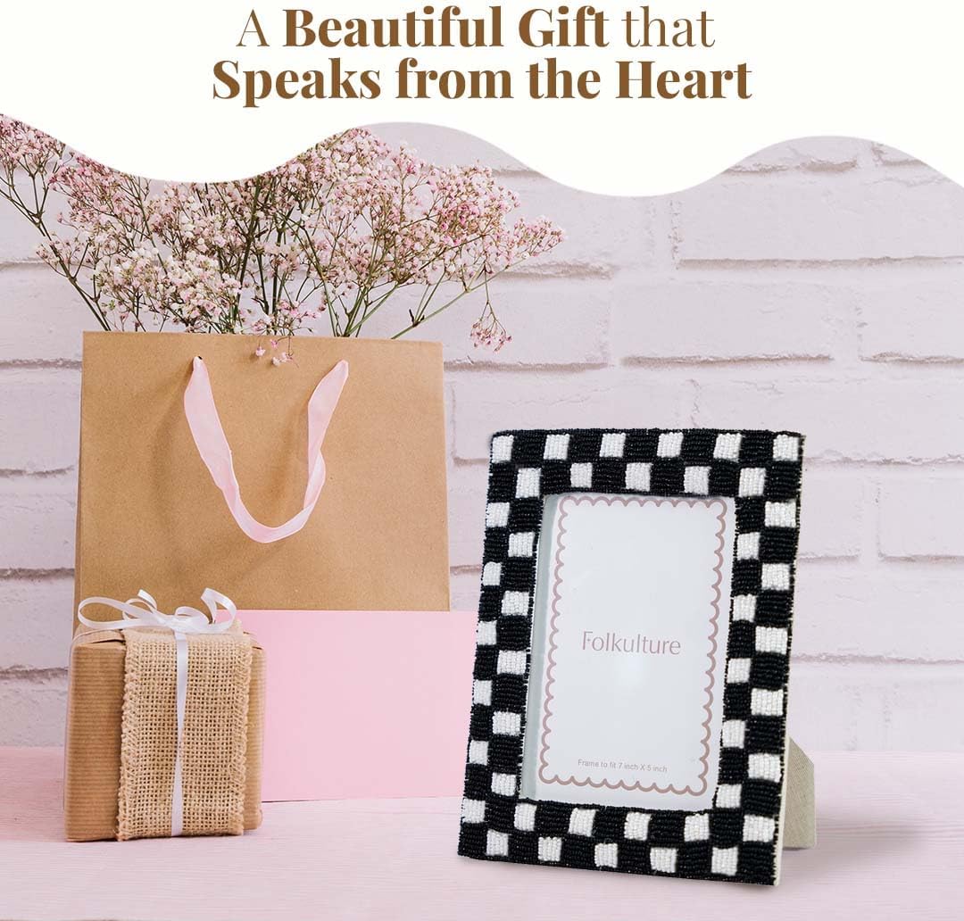 Folkulture 5x7 Picture Frames, Checkered Photo Frame with Plexiglass, Vertical and Horizontal Formats Picture Frames, Farmhouse Decor (Black)
