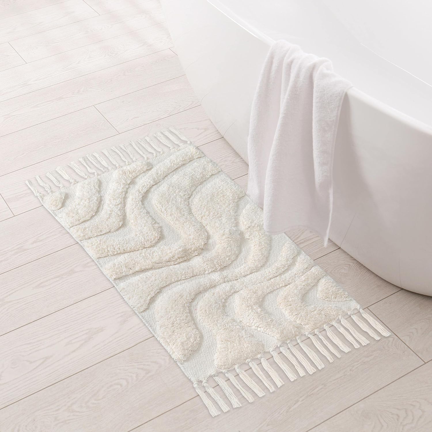 Folkulture 17 X 24" Bathrugs 100% Ripple - Off White