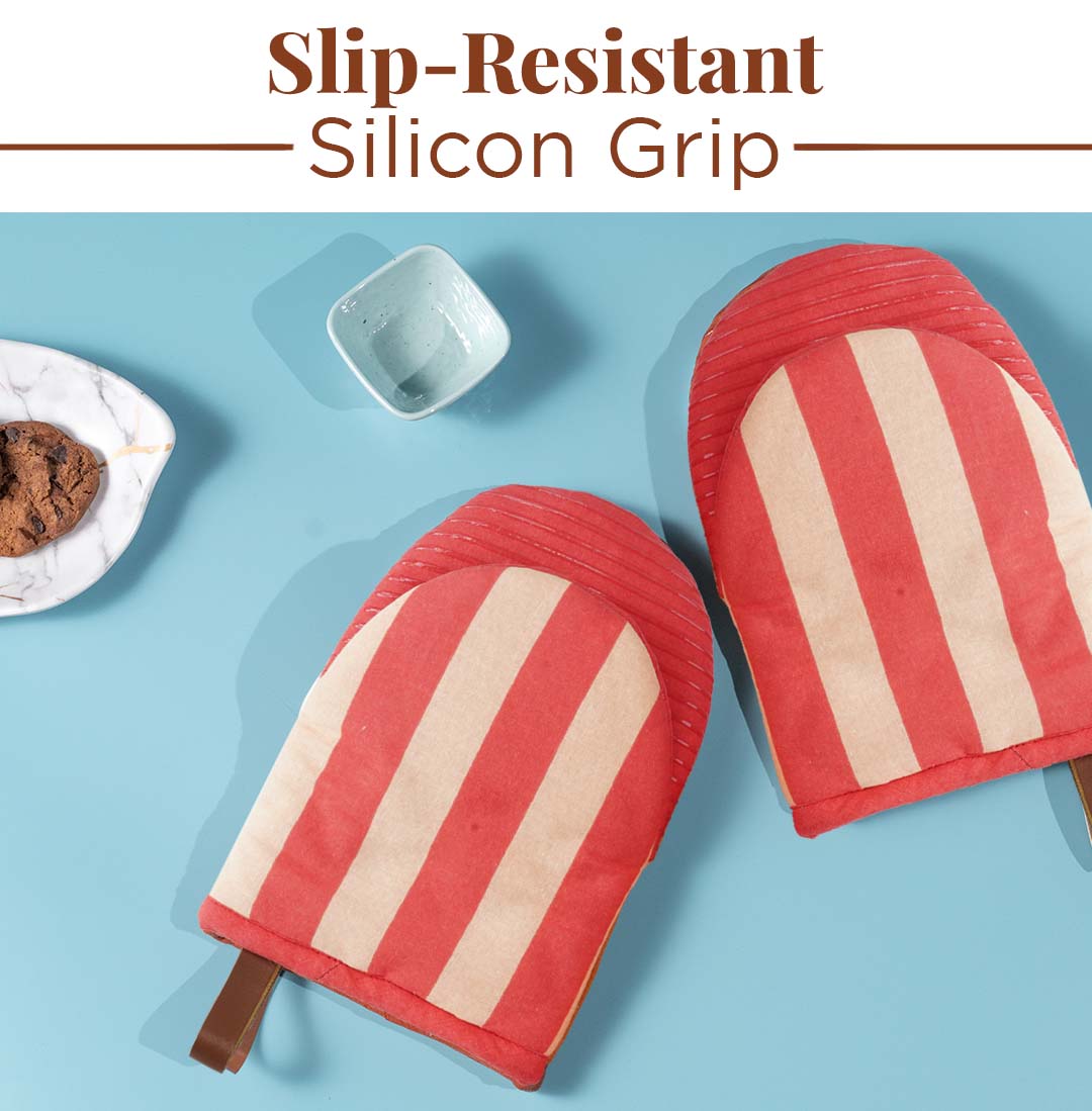 Folkulture Mini Mitts 100% cotton with Silicon  Heat Resistant Kitchen & Baking Mitts - Candy Cane