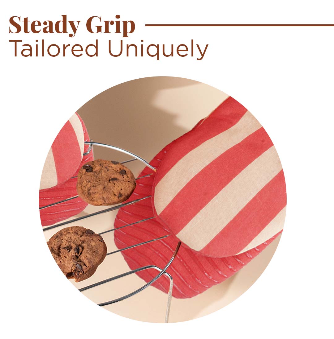 Folkulture Mini Mitts 100% cotton with Silicon  Heat Resistant Kitchen & Baking Mitts - Candy Cane